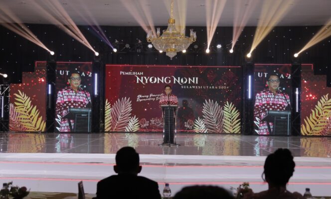 
					Pj Wali Kota Kotamobagu Abdullah Mokoginta, Hadiri Malam Grand Final Nyong Noni Sulut 2024