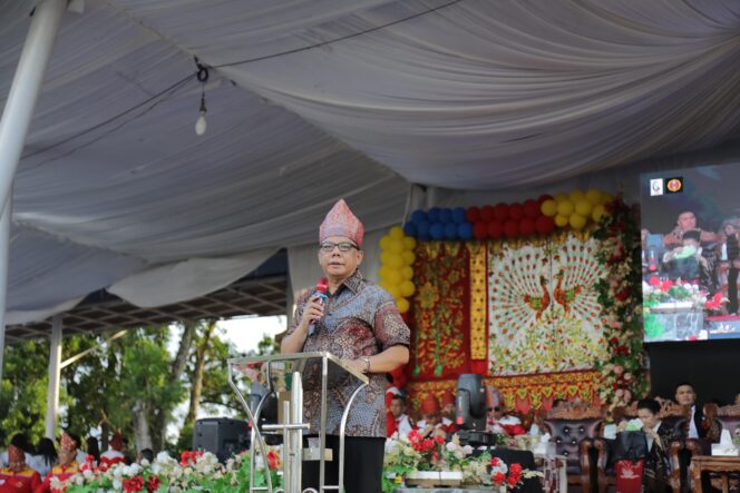 
					Pj Wali Kota Abdullah Mokoginta Hadiri HUT ke-71 PELPRIP GPdi Sulut