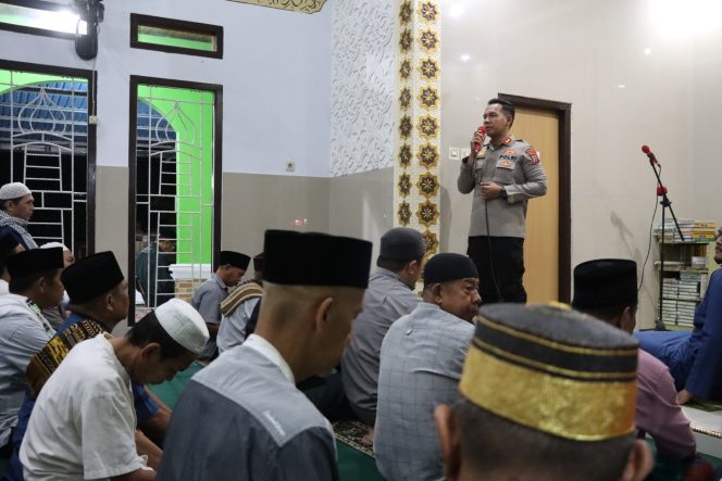 
					Gelar Tarawih Keliling, Kapolres Kotamobagu Imbau Jaga Kamtibmas dan ‘3 JAGA’