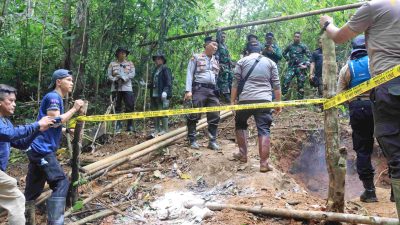 Tim Gabungan Tertibkan Pertambangan Ilegal di Hutan Konservasi Desa Mengkang