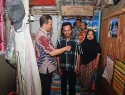 Tangis Bahagia Dasuki Kala Rumahnya Hendak Diperbaiki Ahmad Luthfi
