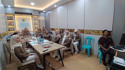 KARS Lakukan Evaluasi Mutu Layanan RSUD Kotamobagu Pasca Akreditasi Secara Virtual