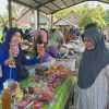 Warga Nikmati Harga Murah Kebutuhan Pokok di Pasar Tani Spesial HUT Rembang