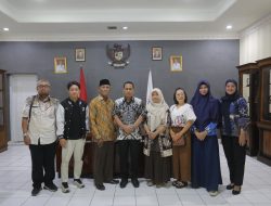 Wali Kota Weny Gaib Dukung Penuh Znergy Aquatic Club Majukan Olahraga Renang