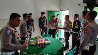 TNI–Polri Kompak! Polres Kotamobagu Beri Surprise HUT TNI ke-80 di Kipan C Yonif 713/Satya Tama
