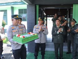 Soliditas TNI-Polri, Kapolres Kotamobagu Datangi Kodim 1303/BM Beri Surprise HUT TNI ke-80
