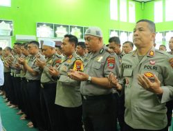 Polres Kotamobagu Gelar Sholat Gaib Untuk Korban Bencana Alam Aceh, Sumatera dan Erupsi Semeru