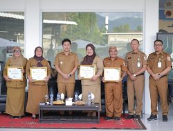 Gathering Pajak Daerah, Wawali Serahkan Piagam Penghargaan bagi Wajib Pajak Terbaik