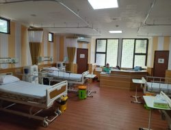 Dedikasi Tenaga Kesehatan Hemodialisis RSUD Kotamobagu Tuai Apresiasi Keluarga Pasien