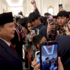 Tiba di Yordania, Prabowo Disambut Mahasiswa Indonesia