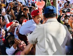 Sambutan Hangat Masyarakat Gumi Mekepung untuk Presiden Prabowo