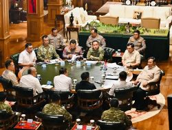 Panggil Panglima TNI dan Kapolri, Presiden Prabowo Bahas Situasi Nasional dan Penanganan Karhutla