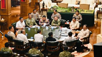 Panggil Panglima TNI dan Kapolri, Presiden Prabowo Bahas Situasi Nasional dan Penanganan Karhutla