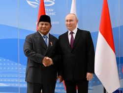 Prabowo dan Putin Bertemu di Vladivostok, Tegaskan Strategisnya Hubungan Indonesia-Rusia