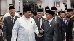 Di Hadapan Prabowo, Kiai Gontor Tegaskan Hidup Pimpinan Tak Boleh Lebih Mewah dari Santri